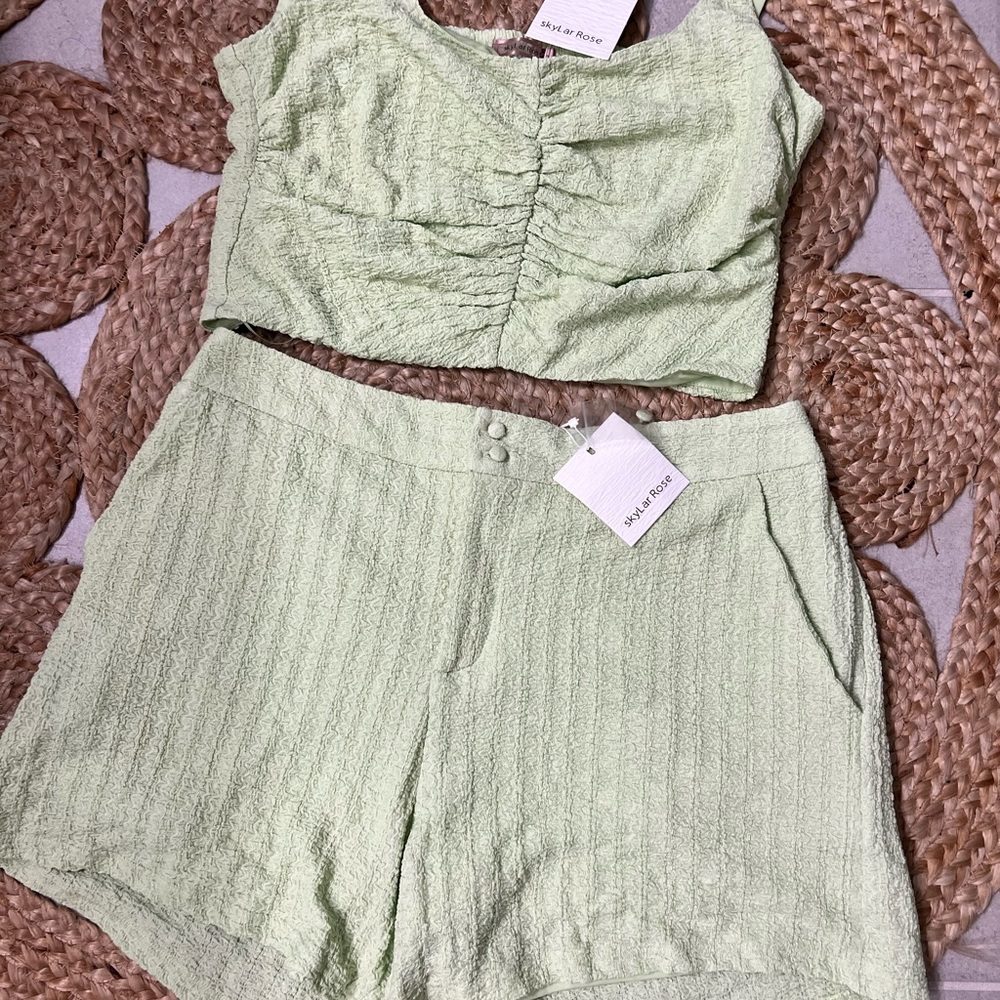 Green Short Set - Picture 3 of 4